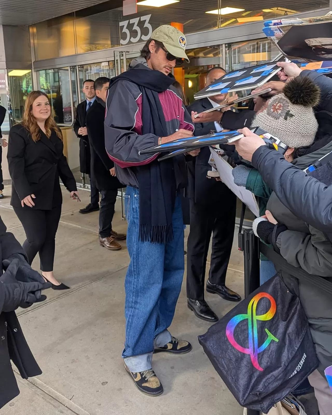 Jacob Elordi'nin Ayakkabı Seçimi Frankenstein'a Gönderme Oldu