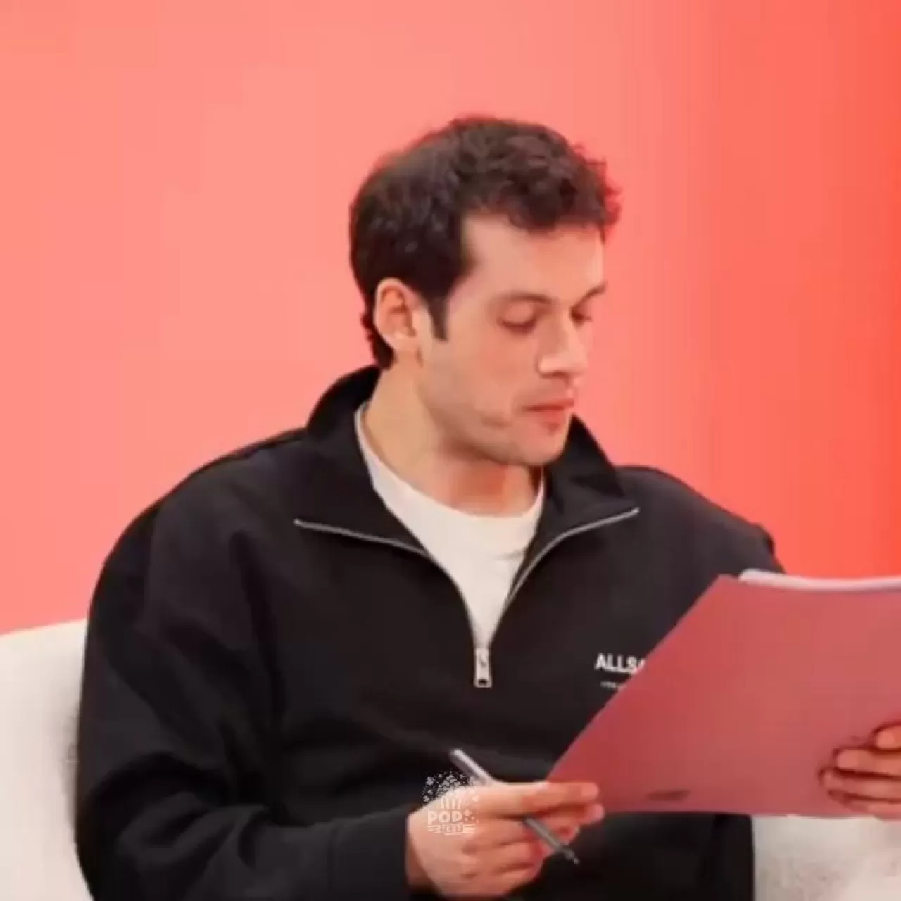 İrem Derici, Yanlışlıkla Gönderdiği Tweet Sonrası Hukuki Süreçle Karşılaştı