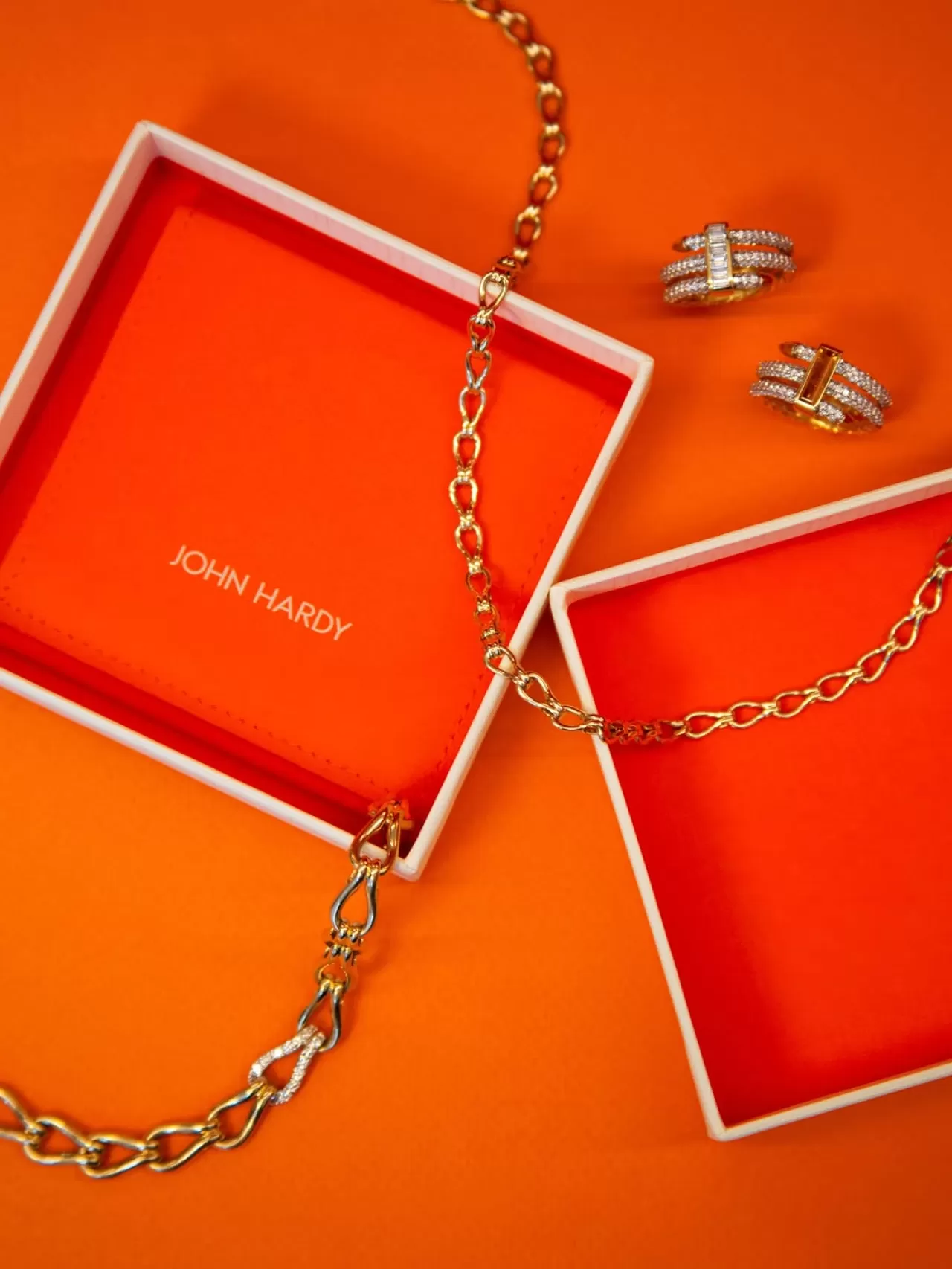 John Hardy Koleksiyonlarından Hediye Seçenekleri Çeşitlendi