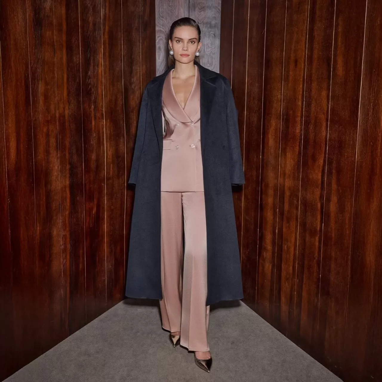 Sarar Group, Resmi Davetler İçin Smokin Koleksiyonunu Tanıttı