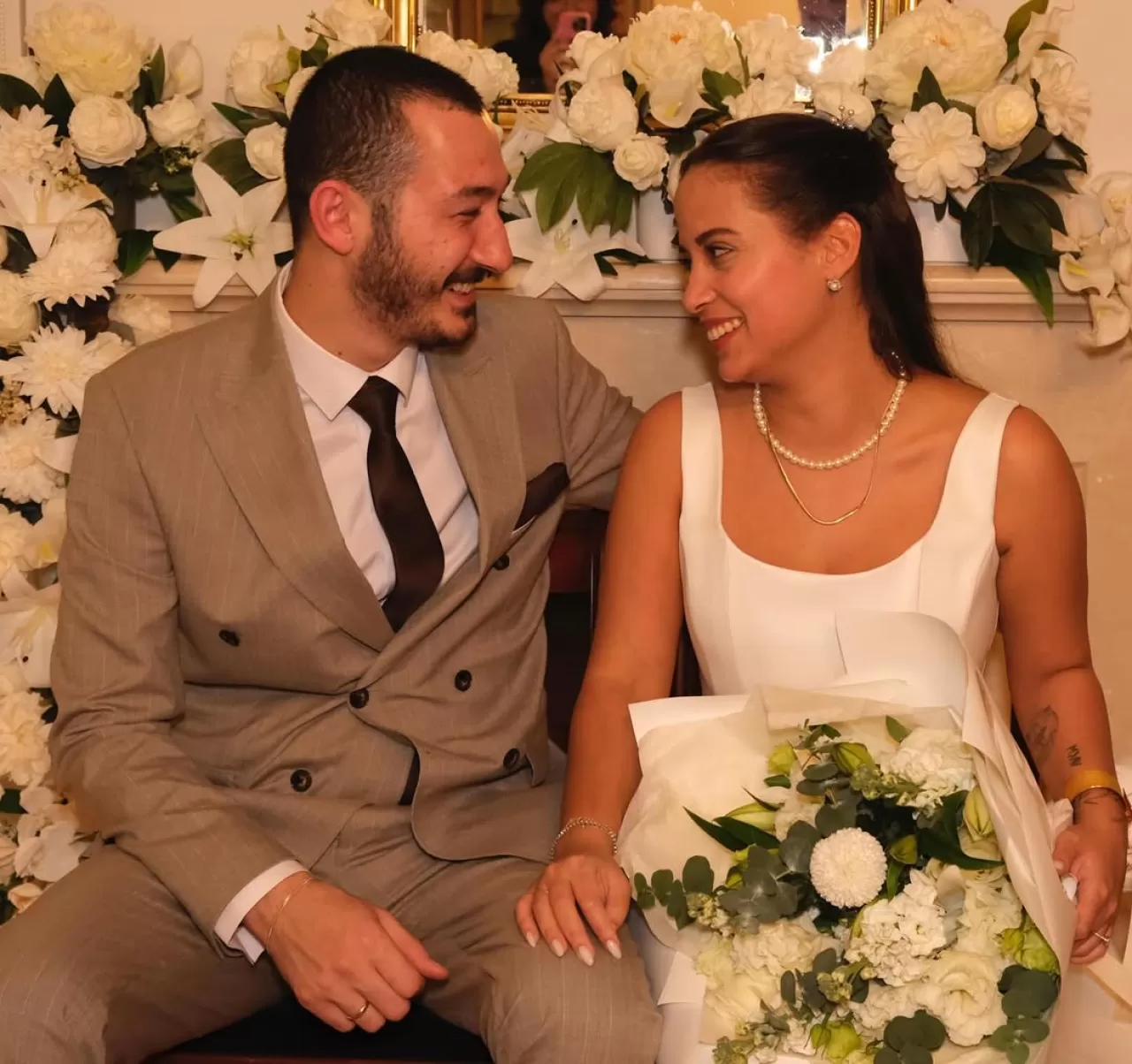 Nilüfer Yumlu'nun Kızı İrem Yağlıoğlu Evlendi