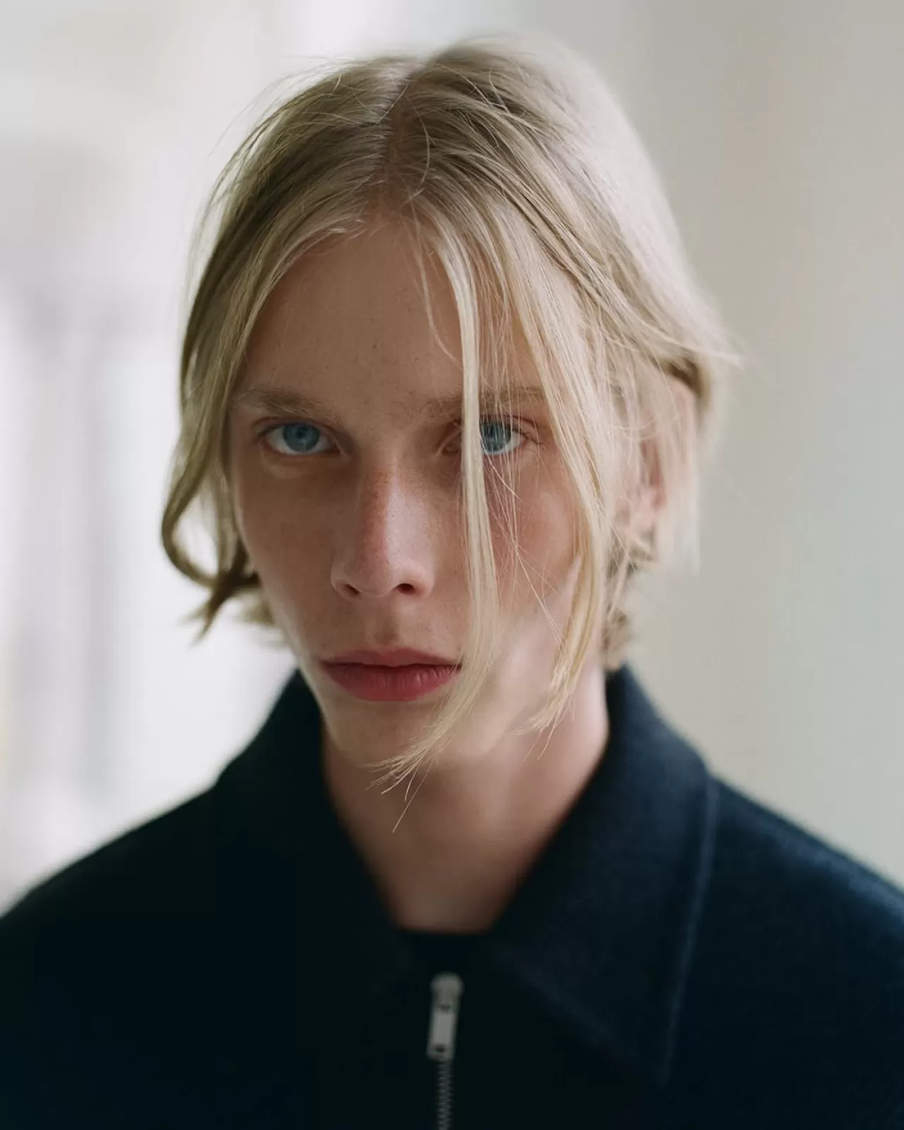 Jil Sander Pre-Spring 2026 Koleksiyonu Senta Simond Objektifinden Yansıdı