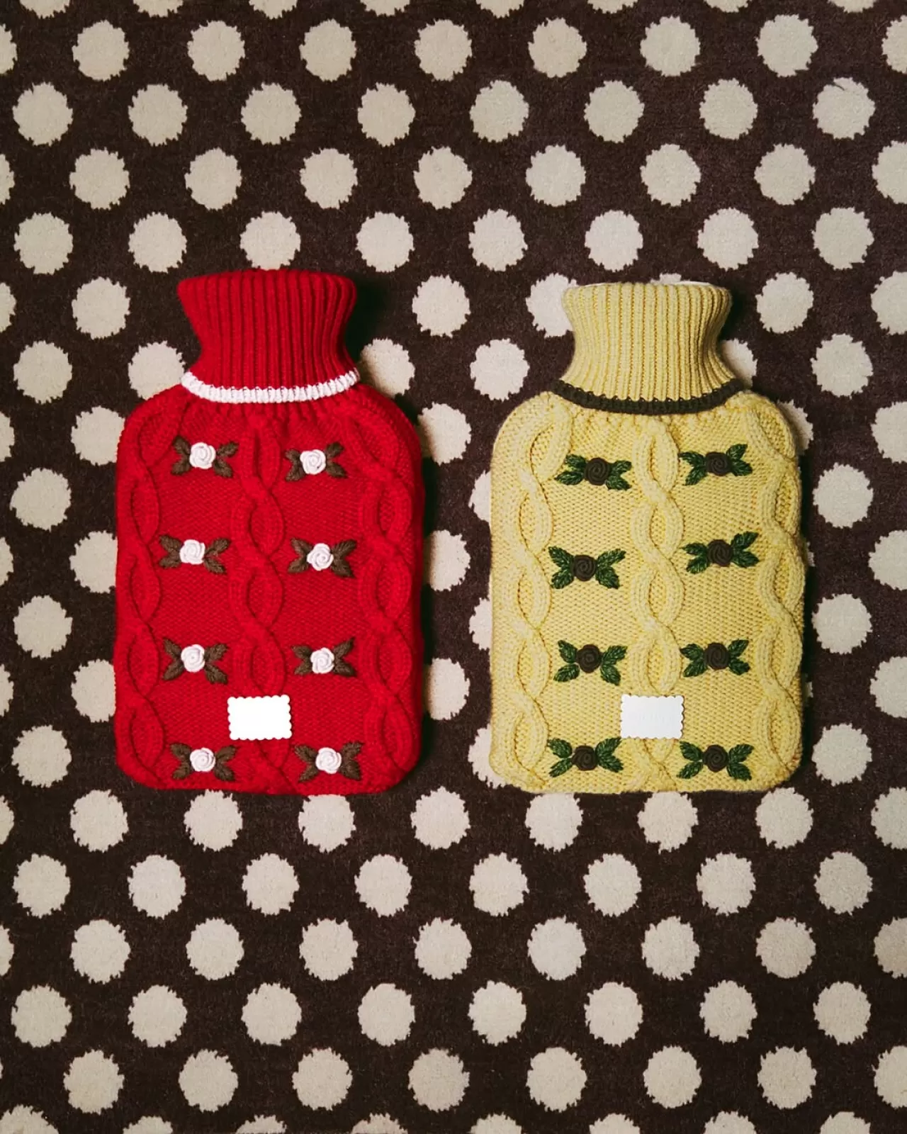 Merino Yününden Üretilen El İşlemeli Sıcak Su Torbası Raflardaki Yerini Aldı