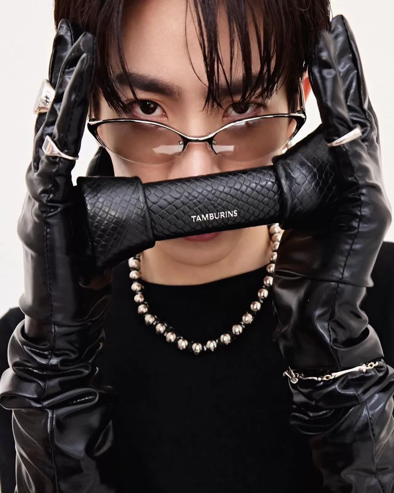 OFF JUMPOL, TAMBURINS'in