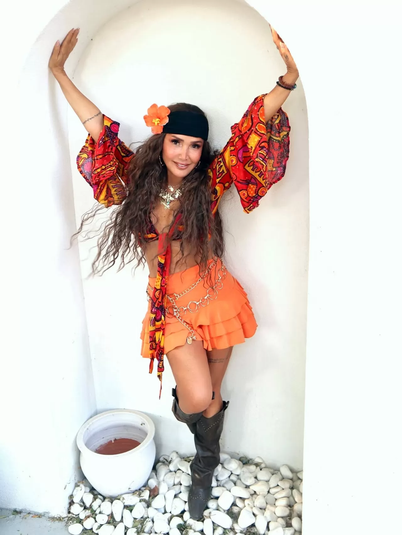 Yonca Evcimik, Yeni Saç Rengiyle Sosyal Medyada Gündem Oldu