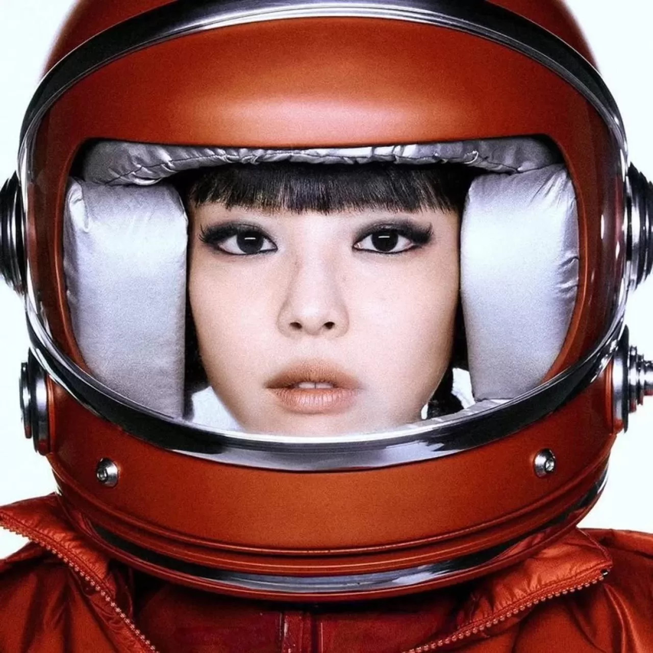 BLACKPINK'ten JENNIE, Billboard'un Yıl Sonu Listelerinde Tarih Yazdı