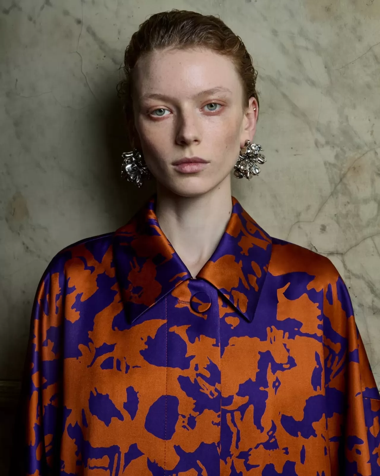 Dries Van Noten'dan İlkbahar Öncesi Kadın Koleksiyonu: Maskülen ve Feminen Dokunuşlar Buluştu