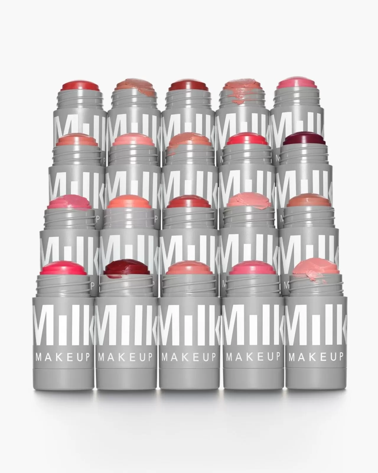 Milk Makeup'un 'Lip & Cheek' Çubuğu Tüketicilerden Tam Not Alıyor