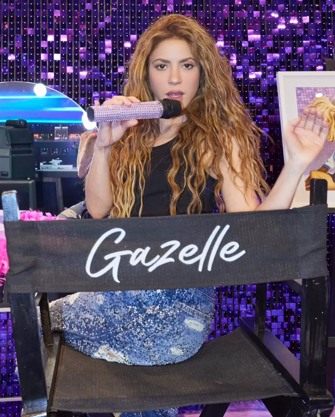 Shakira, Turne Ekibiyle "Zootopia 2" Galasına Katıldı