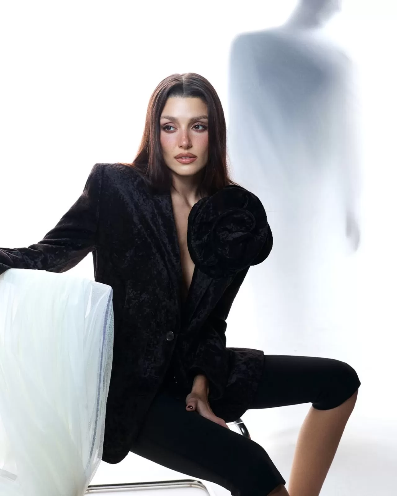 Hande Erçel'in Yeni Projesi 