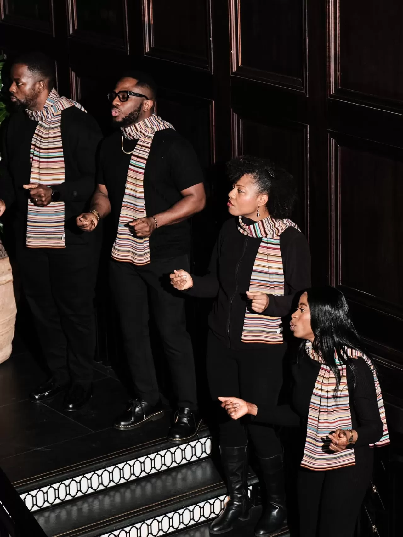 Paul Smith ve Gospel Touch Korosu, Covent Garden'da Noel Coşkusu Yaydı