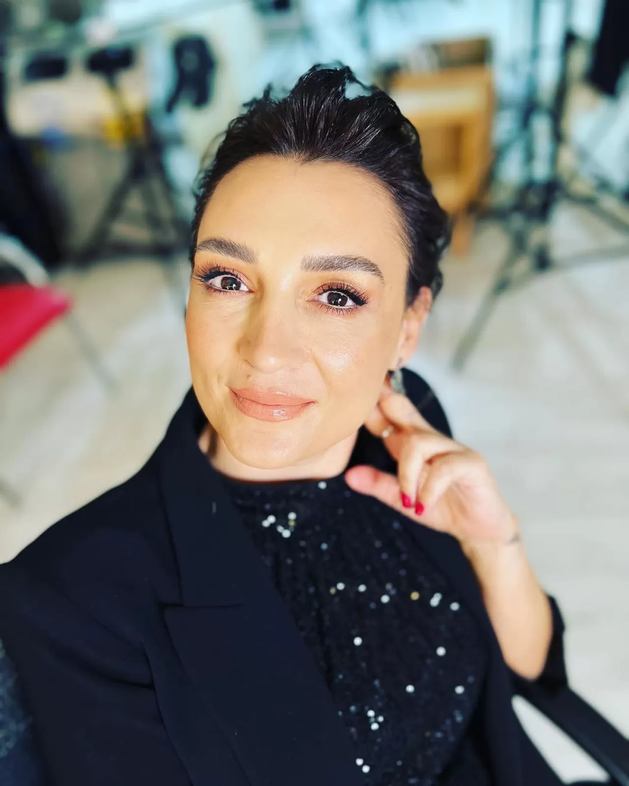 Sahtekarlar Dizisinin Yazarı Sema Ergenekon, Yeni Projesi 'Boş Ev' için Ayrılıyor