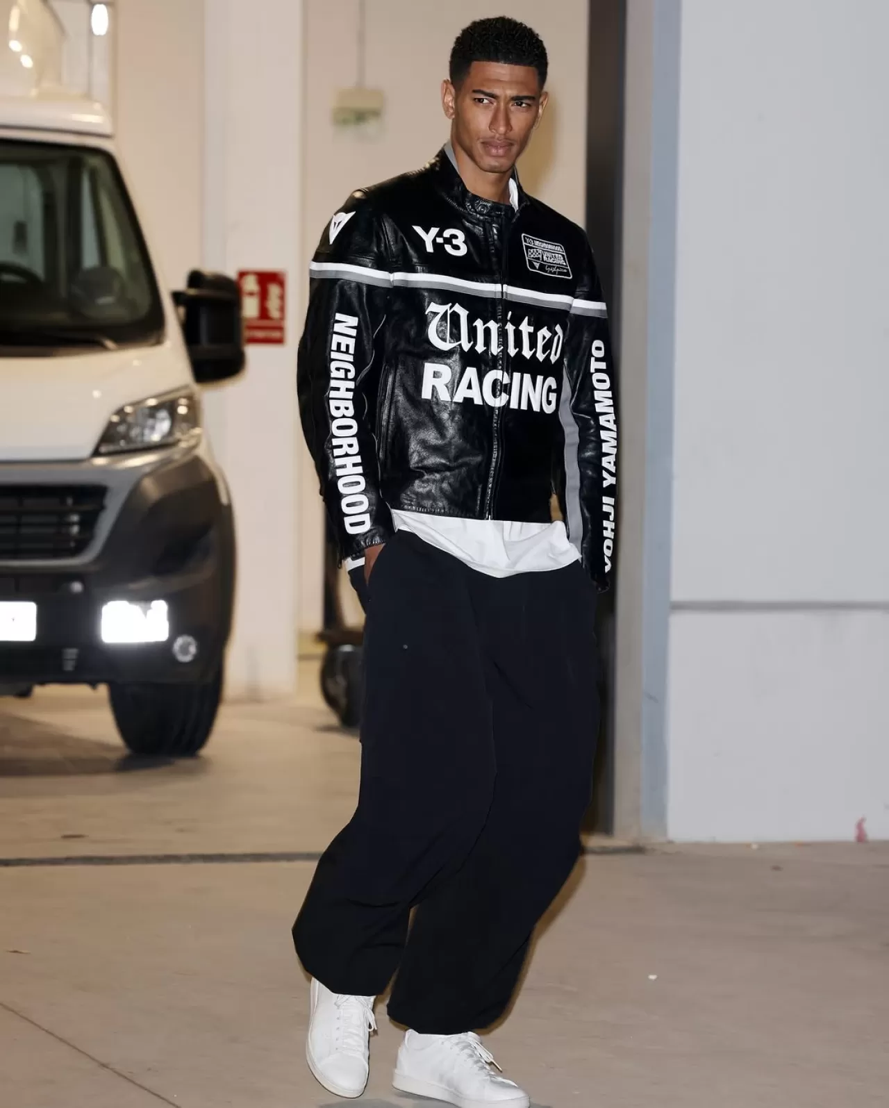 Jude Bellingham, Motorsport Moda Trendini Adidas Y-3 Parçalarıyla Benimsedi