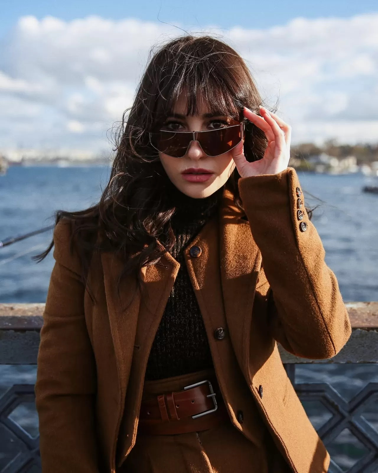 Özge Gürel'in Gözünden İstanbul: Max Mara Eyewear'ın Yeni Yüzü