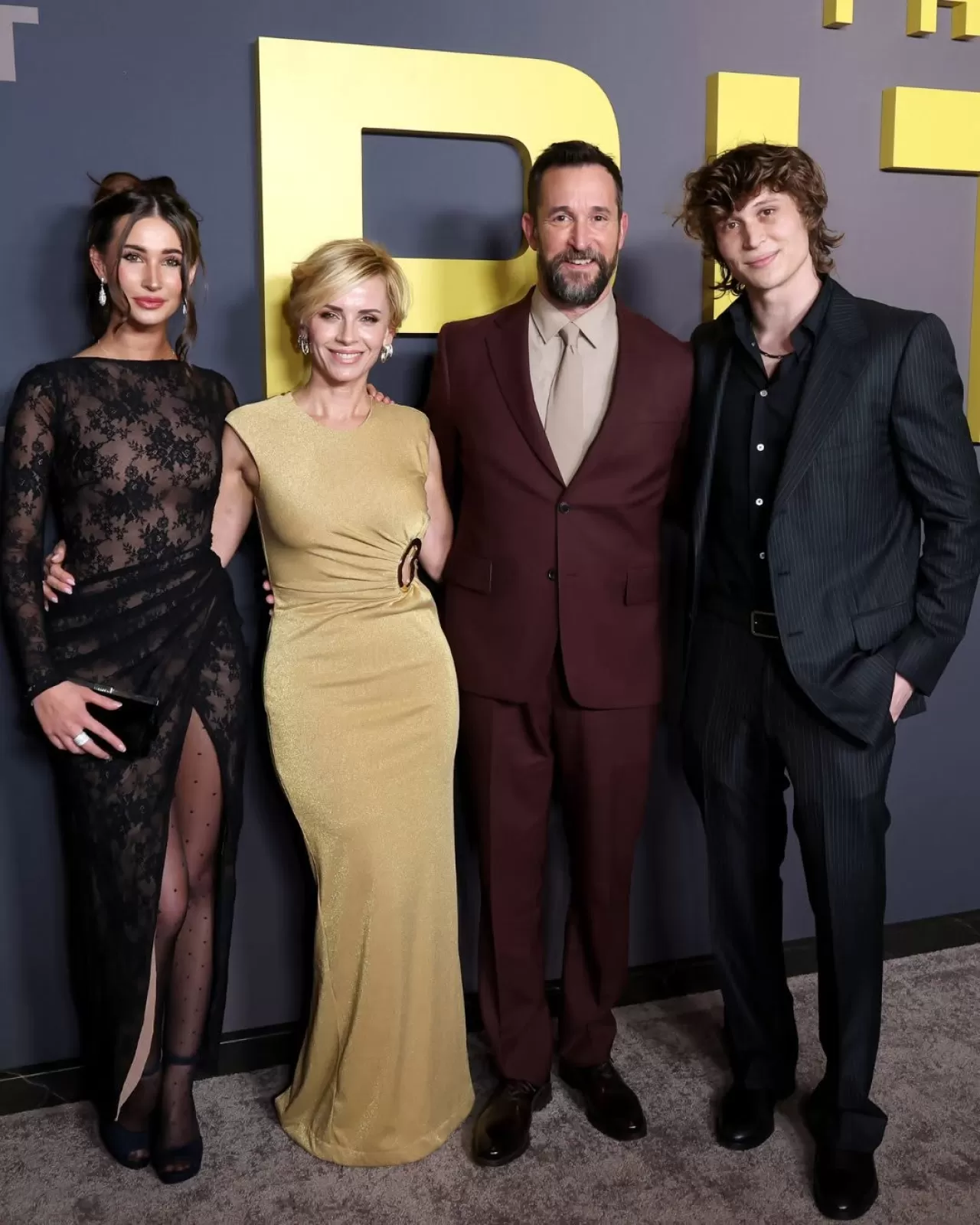 Noah Wyle, Ailesiyle Birlikte 'The Pitt' Prömiyerine Katıldı