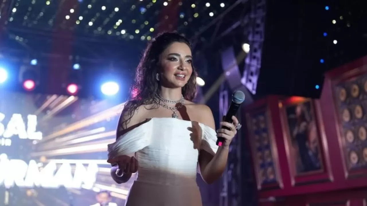 Öykü Gürman, Masal Ataşehir Sahnesi'nde Unutulmaz Bir Konser Verdi