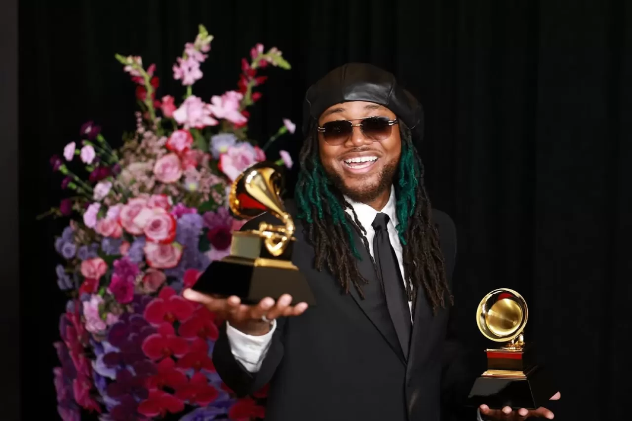 Billboard Tartışması: Grammy Ödülleri ve Sosyal Medya Etkisi