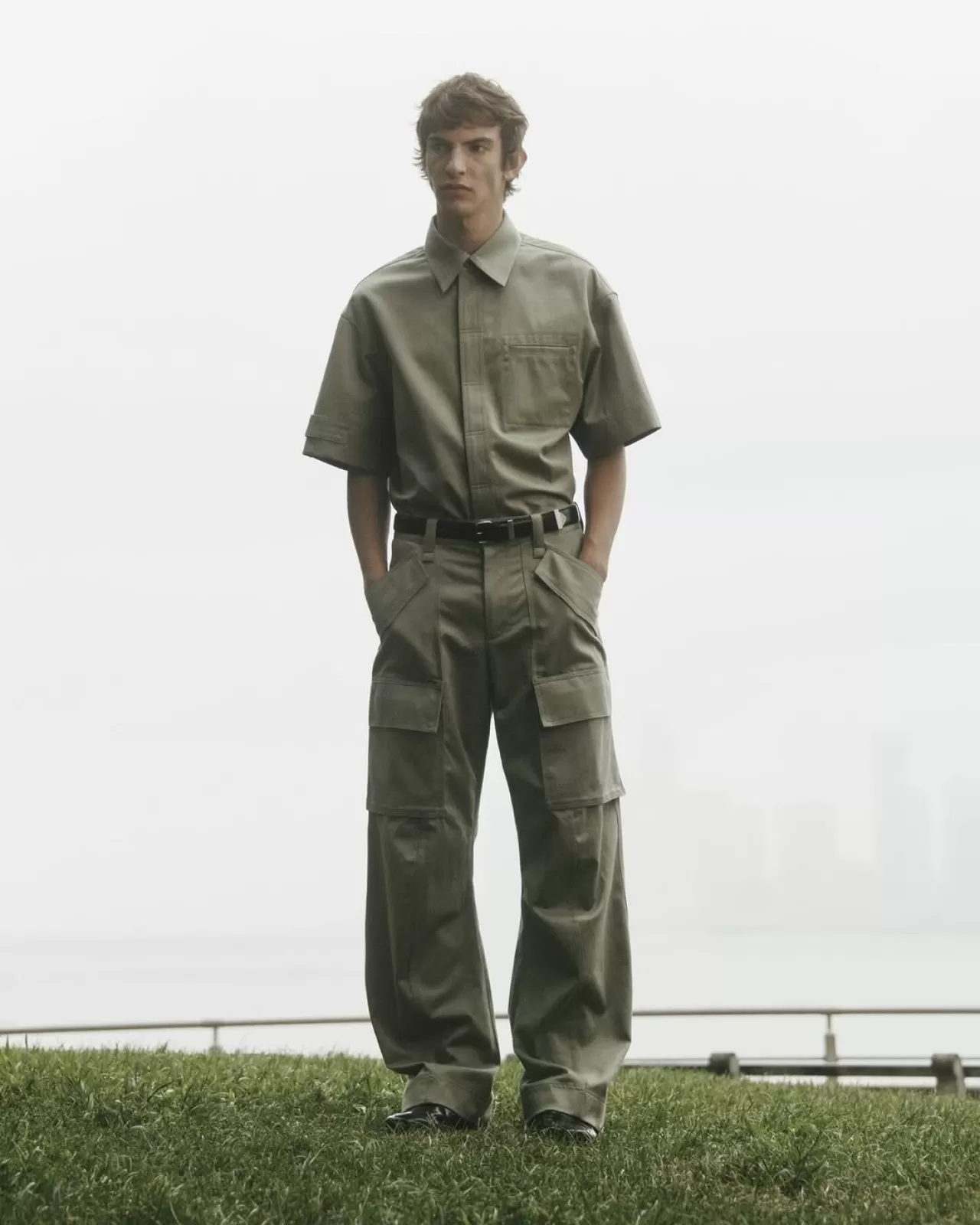 Helmut Lang'ın 2026 İlkbahar Yaz Koleksiyonu Çevrimiçi Olarak Yayınlandı