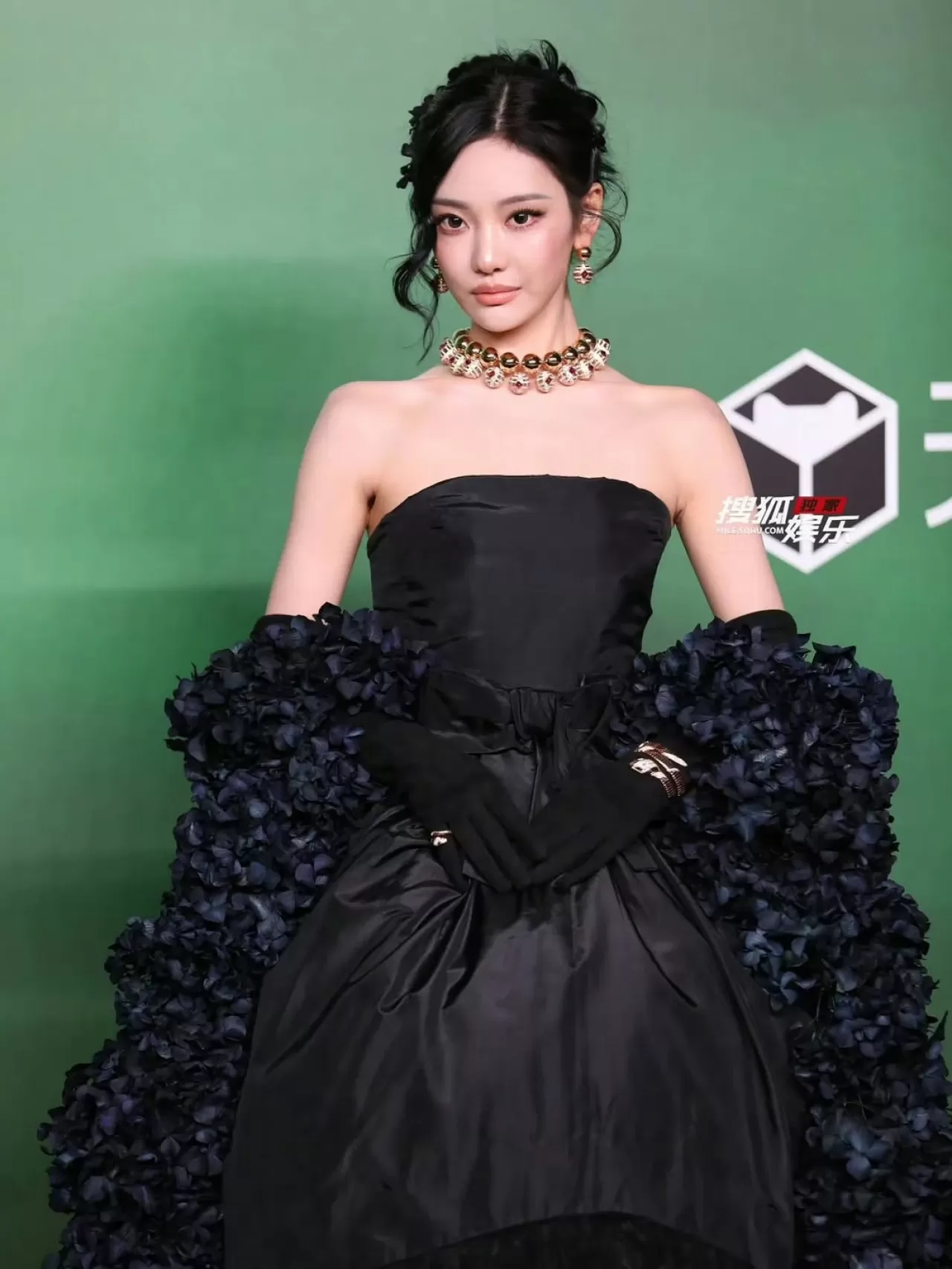 Aespa'nın Ningning'i, GQ Çin'in 2025 Küresel Stil İkonları Listesinde Yer Aldı