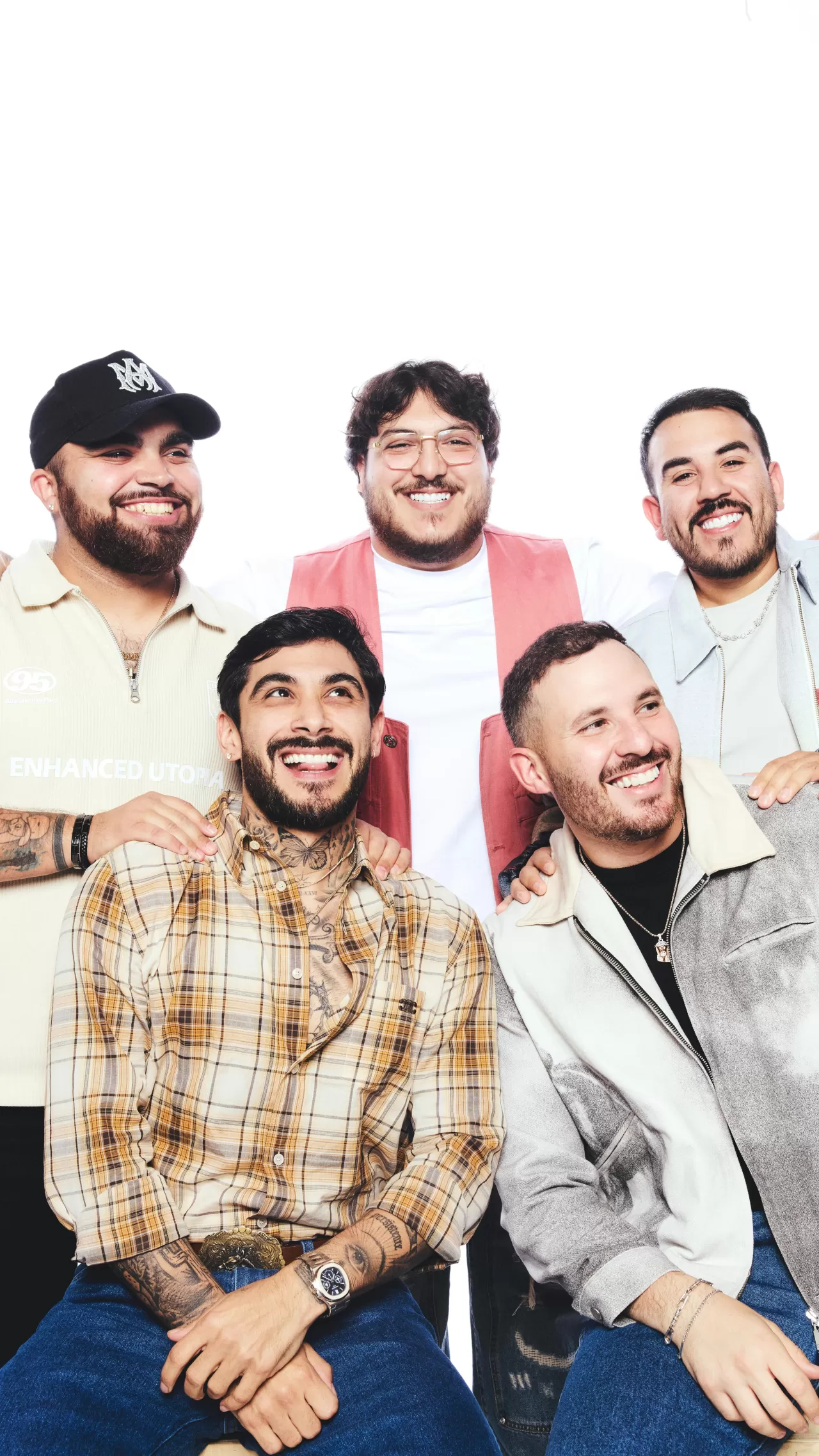 Grupo Frontera, Bad Bunny ile Olan 