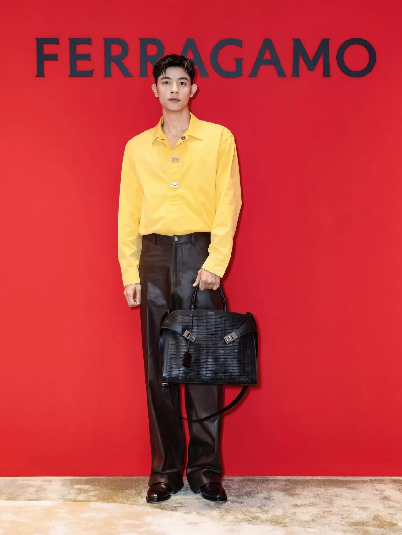 Yıldız Oyunculardan Lomon, Ferragamo'nun SS26 Koleksiyonunu Seul'de Sahneledi