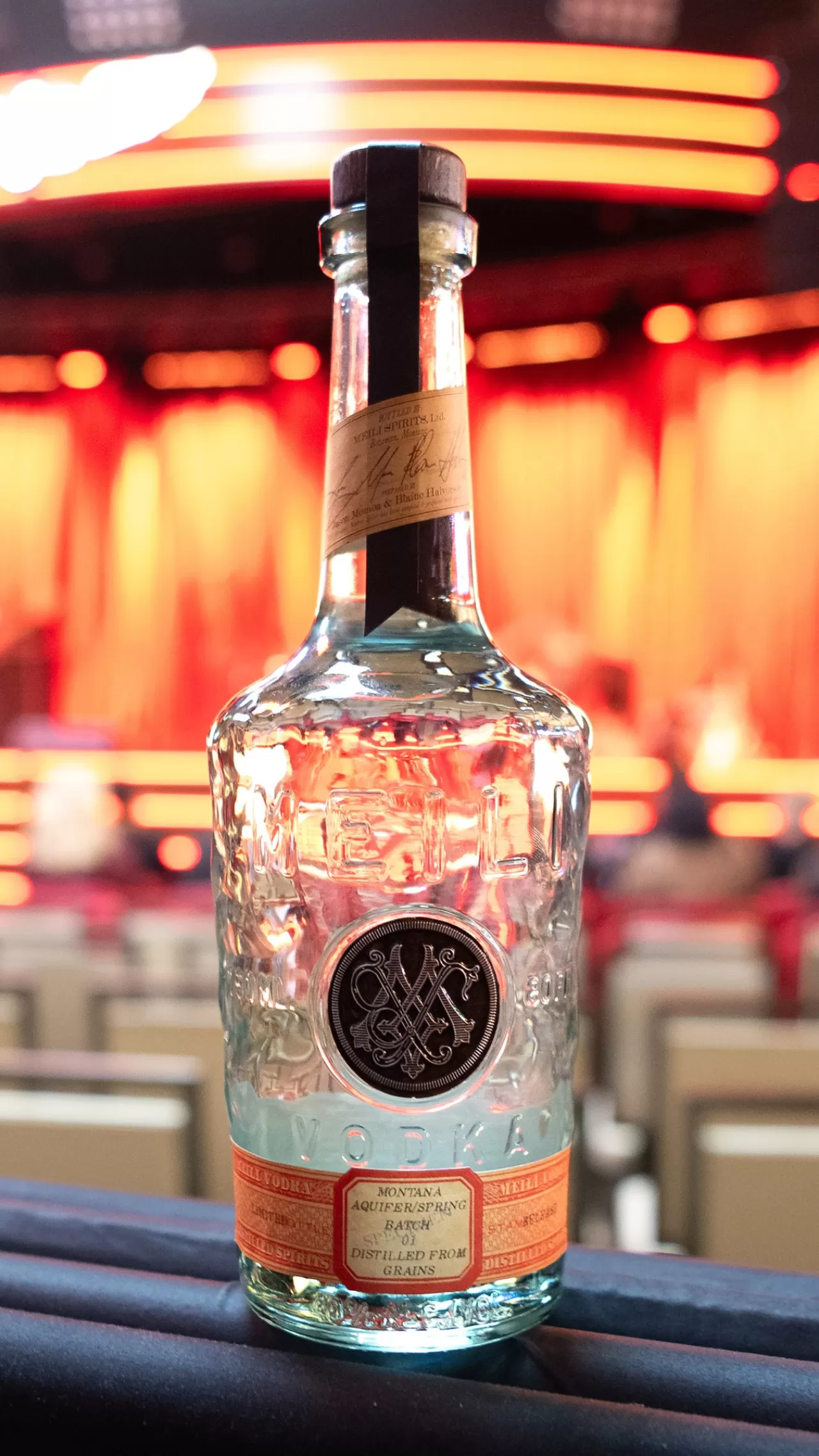 Jason Momoa'nın Rock & Brews'taki Sürpriz Ziyareti ve Getirdiği İçkiler Konuşuluyor