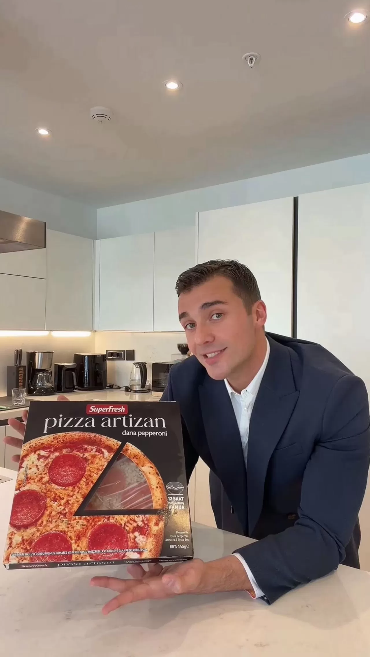 Cemal Can Seven ile Superfresh Pizza Artizan İş Birliği