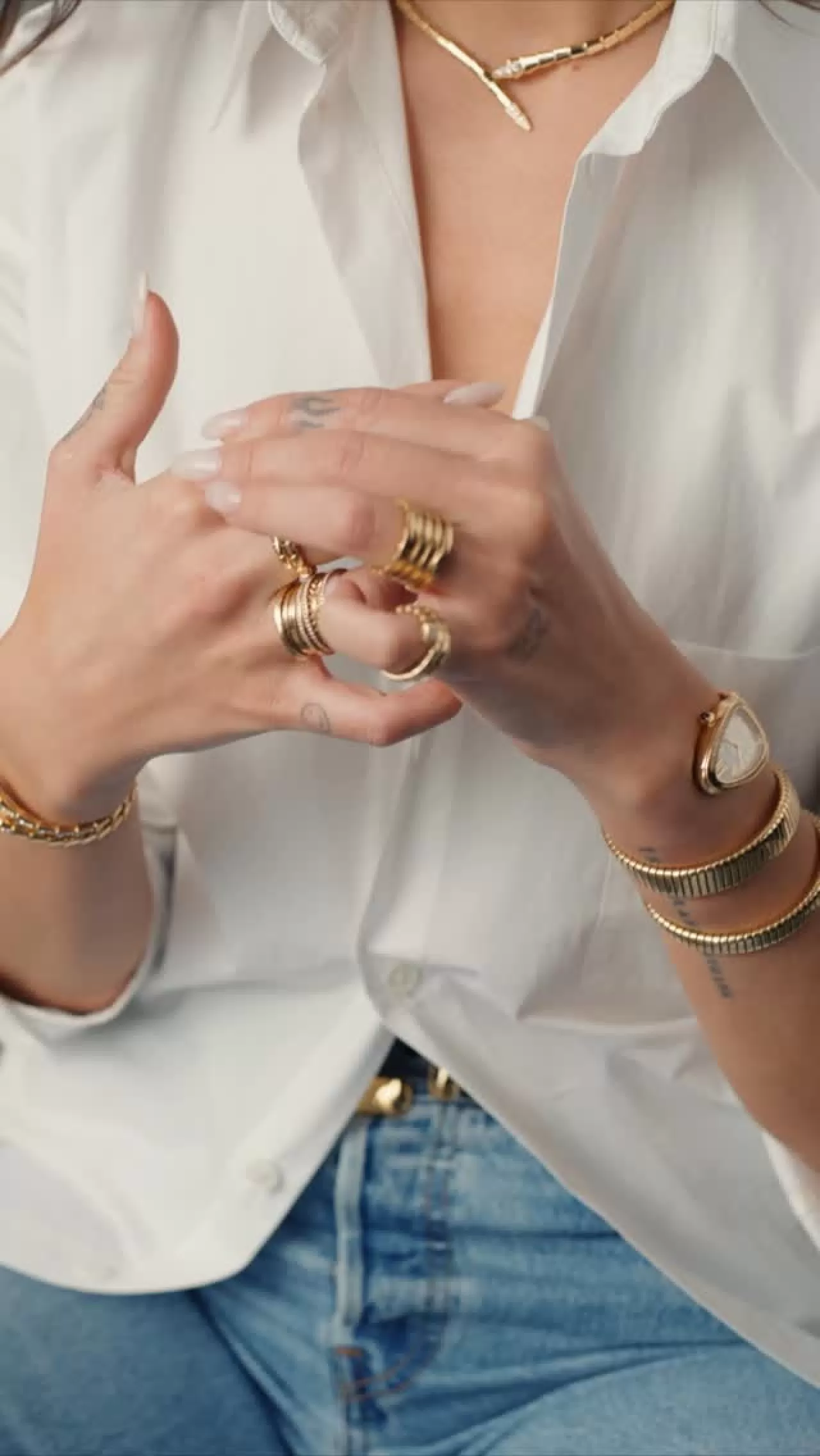 Bvlgari'dan Yeni Tanıtım: Işıklar Altında İkonik Bir Açıklama Bekliyor