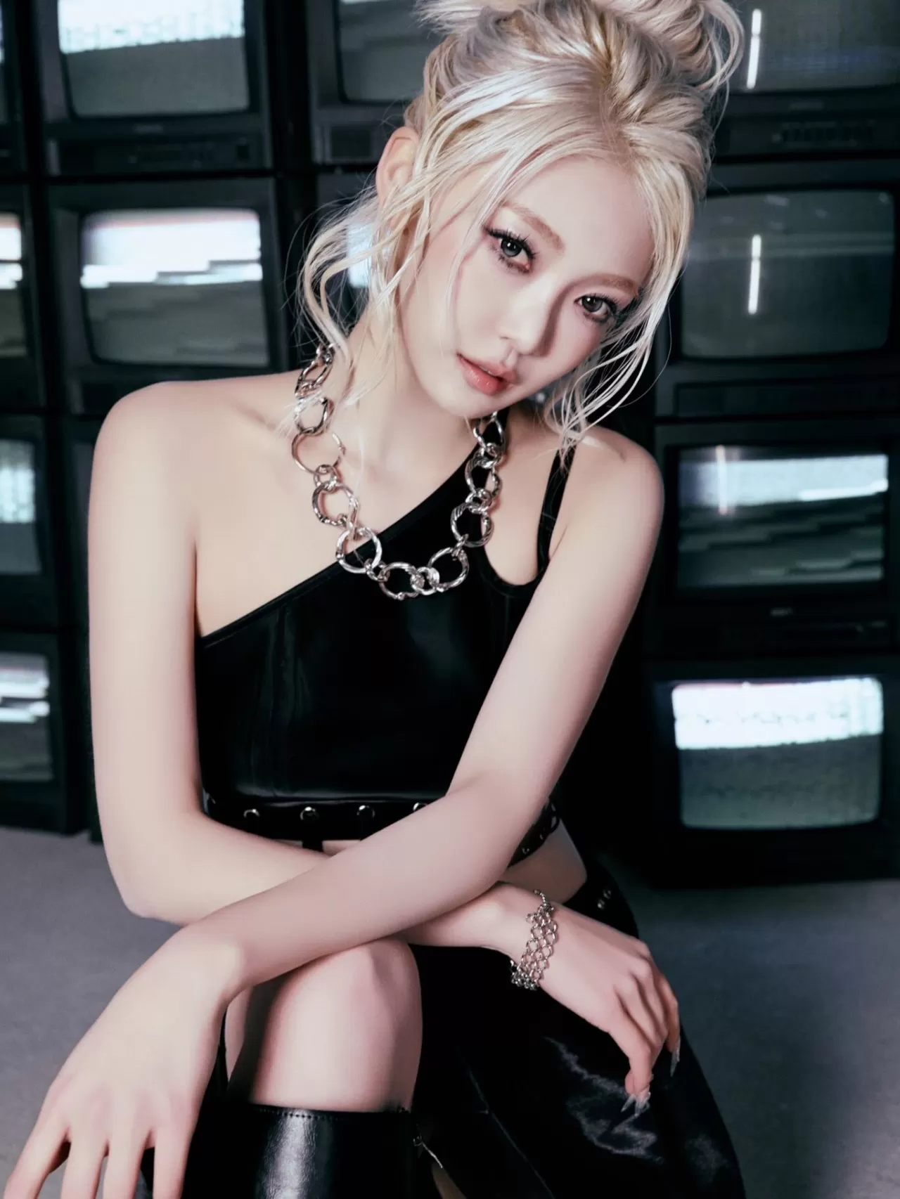 EVERGLOW, Yeni Single Albümü 'CODE' İçin Geri Sayımı Başlattı