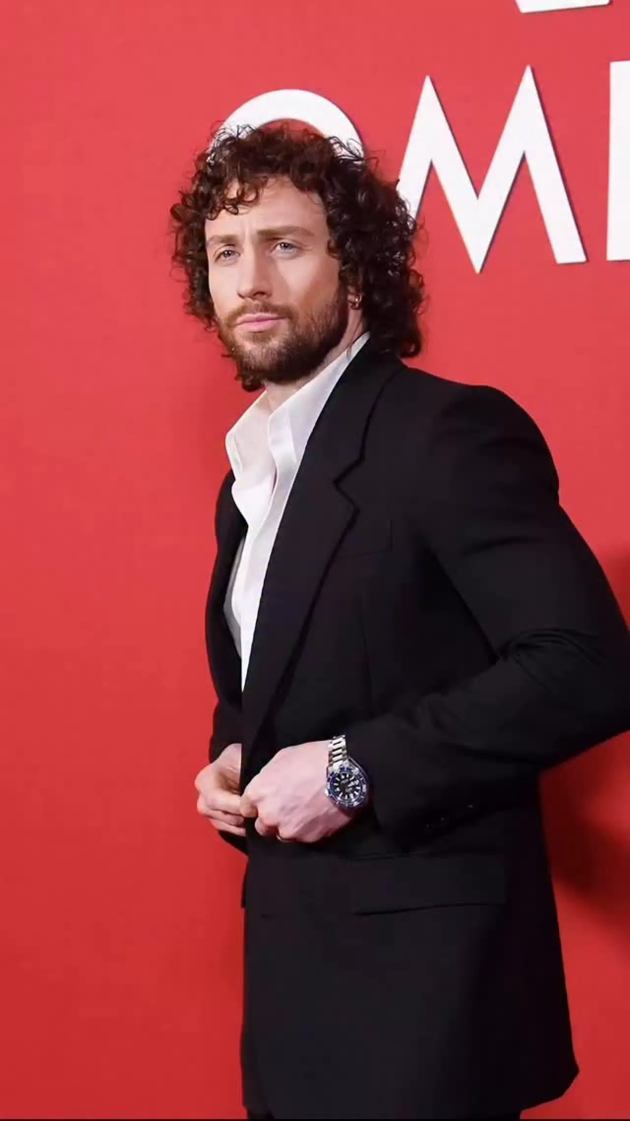 Aaron Taylor-Johnson ve Donovan Carrillo Milano'da Buluştu: Olimpiyat Stili Konuşuldu