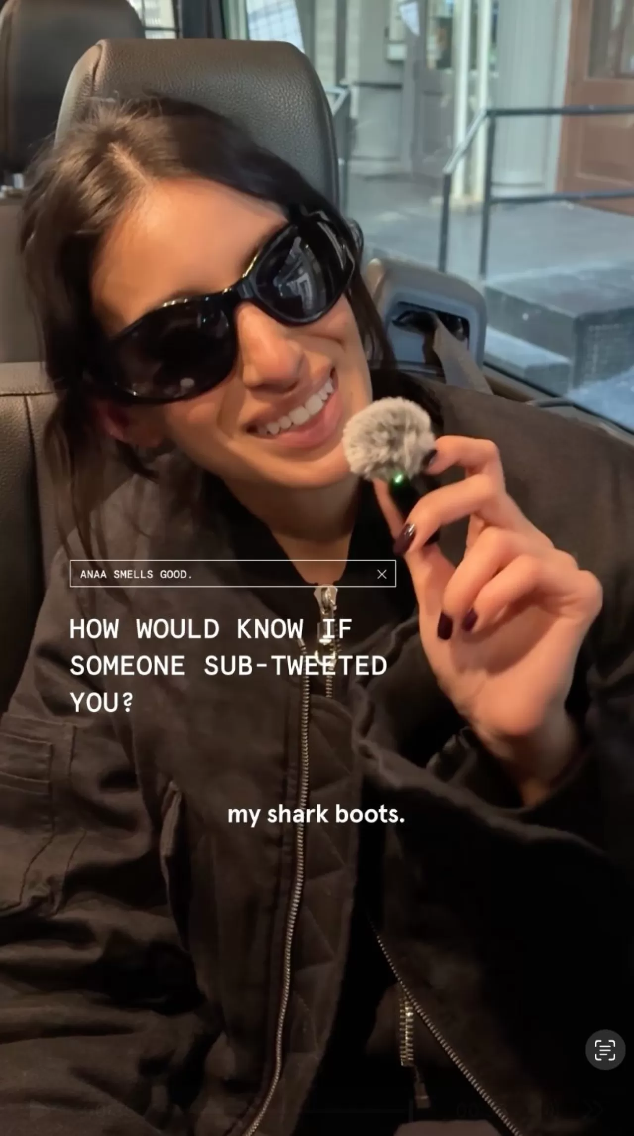 Glossier ve Google'ın Köpekbalığı Botları Skandalı Sosyal Medyada Gündem Oldu