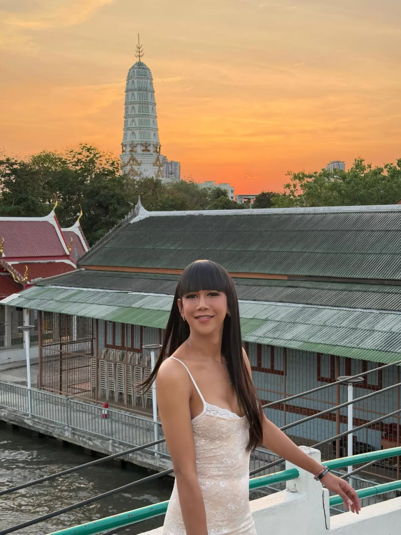 Taylandlı Oyuncu Jennie Panhan'ın Seyahat Keyfi