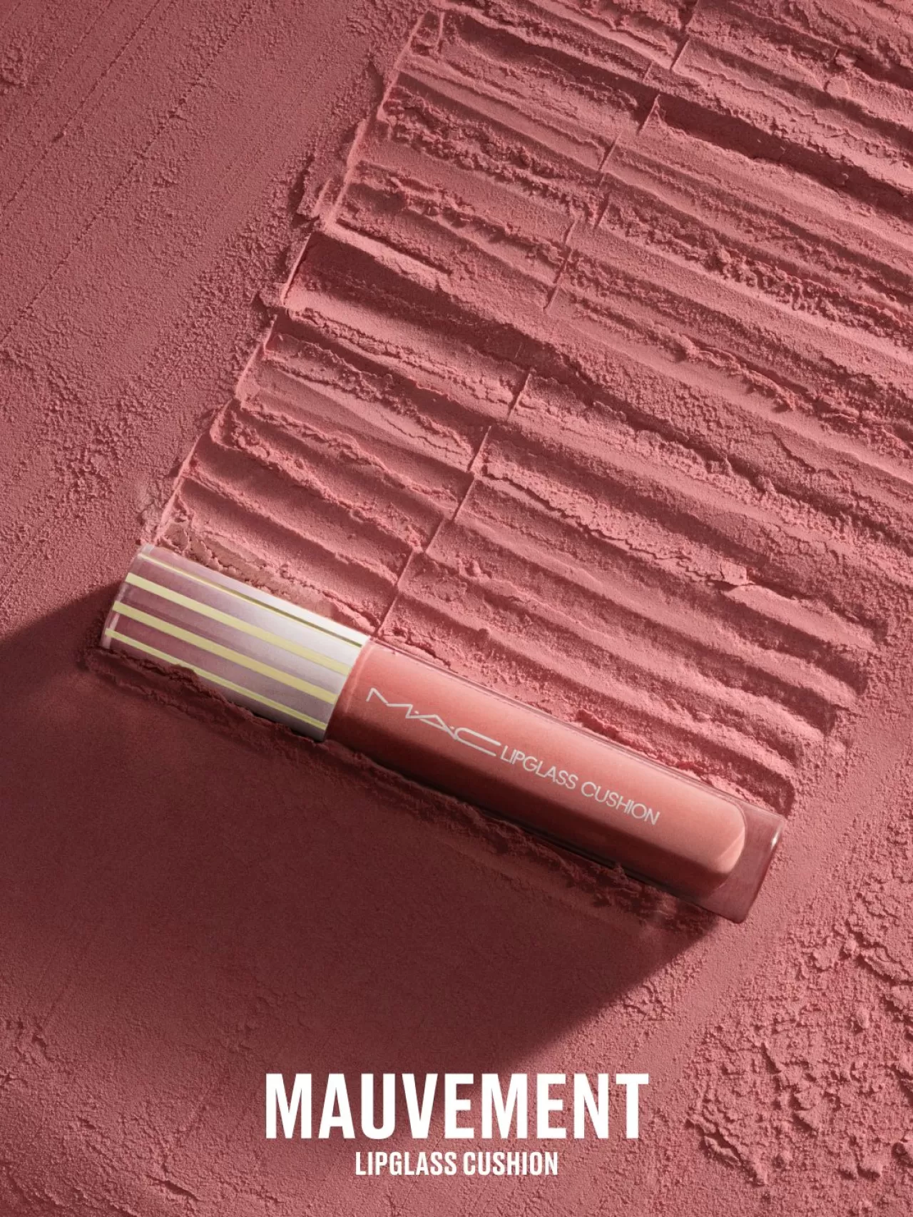 MAC Lipglass Cushion High Pigment Lip Oil: 72 Saatlik Hidrasyon