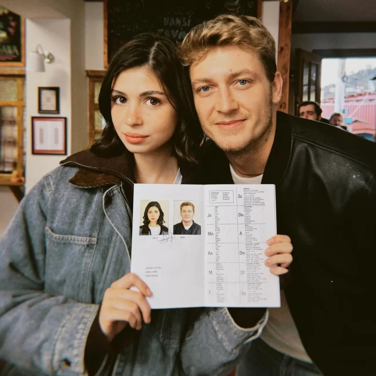 Zeynep Atılgan ve Erdem Şanlı, Taşacak Bu Deniz'den Finans Reklamına