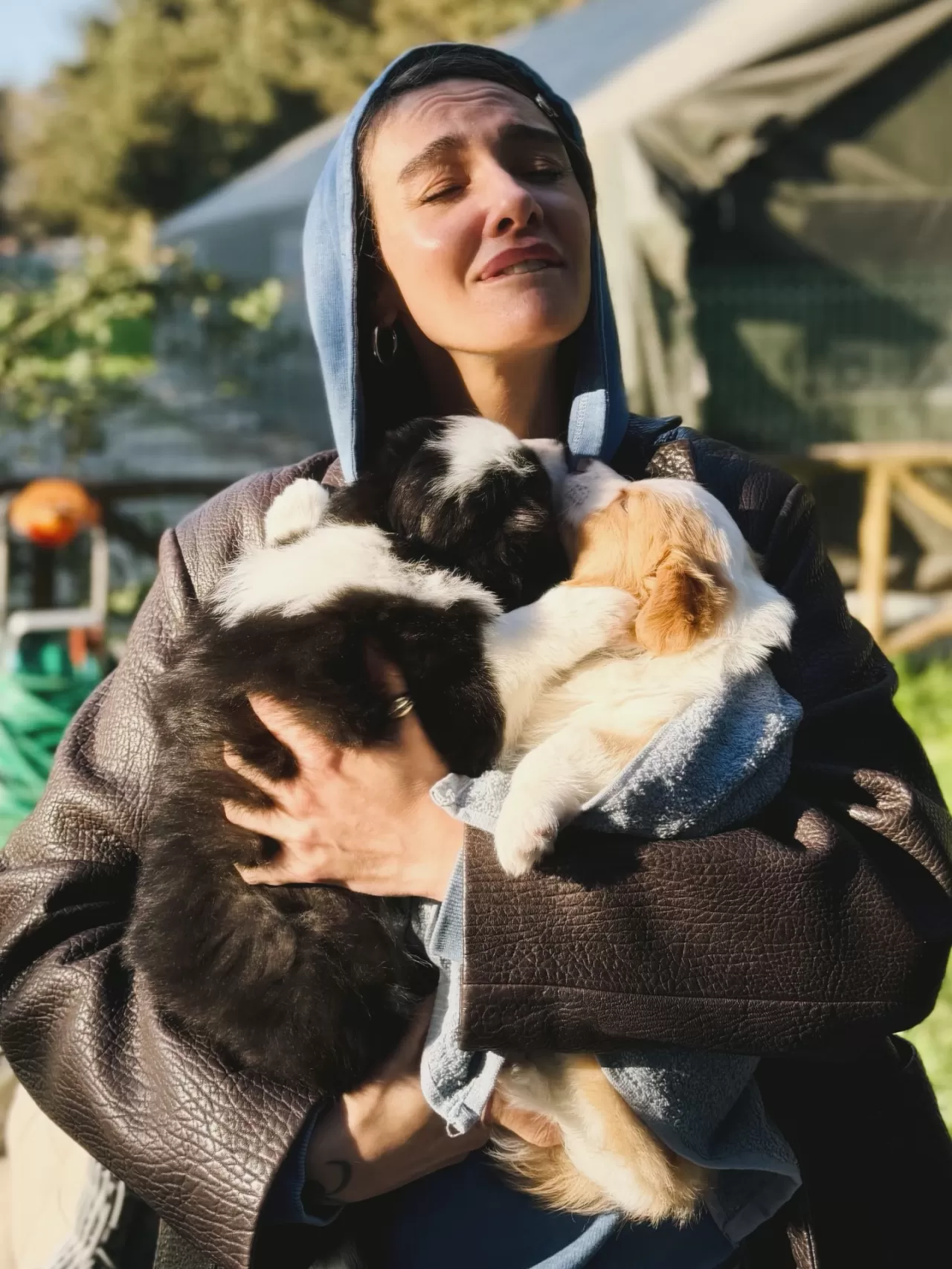 Birce Akalay'dan Hayvan Sevgisi ve Saç Uzatma Hedefi Paylaşımı