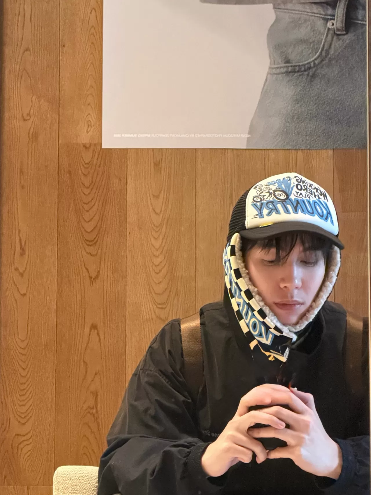 Taylandlı Oyuncu First'ün Maaş Beklentisi ve Pahalılık Şikayeti