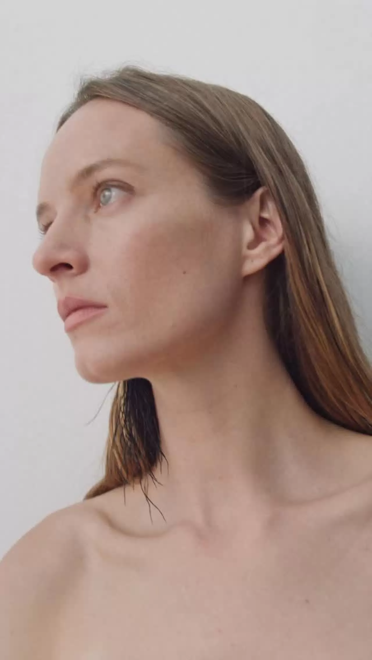 Proenza Schouler'dan Deri Alonna Elbise: Spring 2026 Koleksiyonunda Yeni İkon