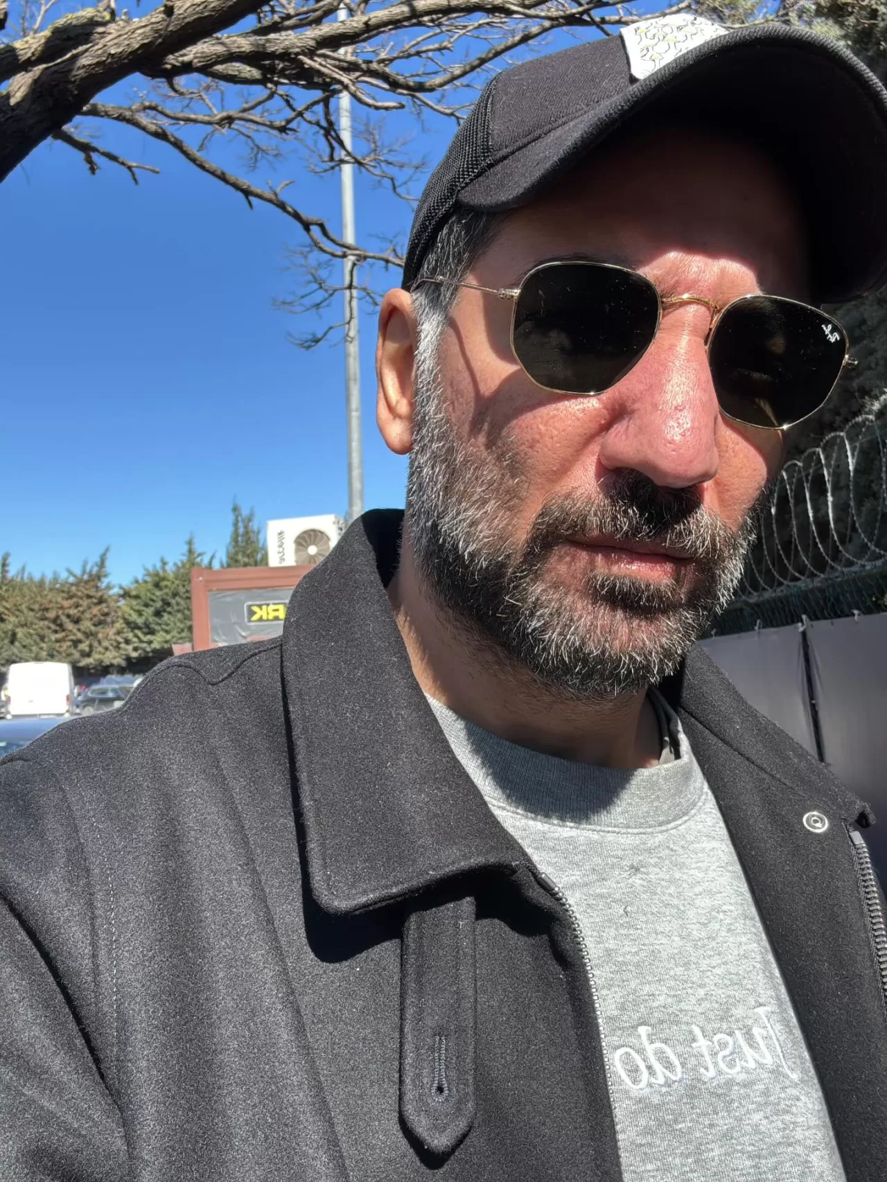 23 Yaşında Konservatuvar Mezunu Oyuncu Ateş Berkay'dan İzleyicilere: Neredeyim?