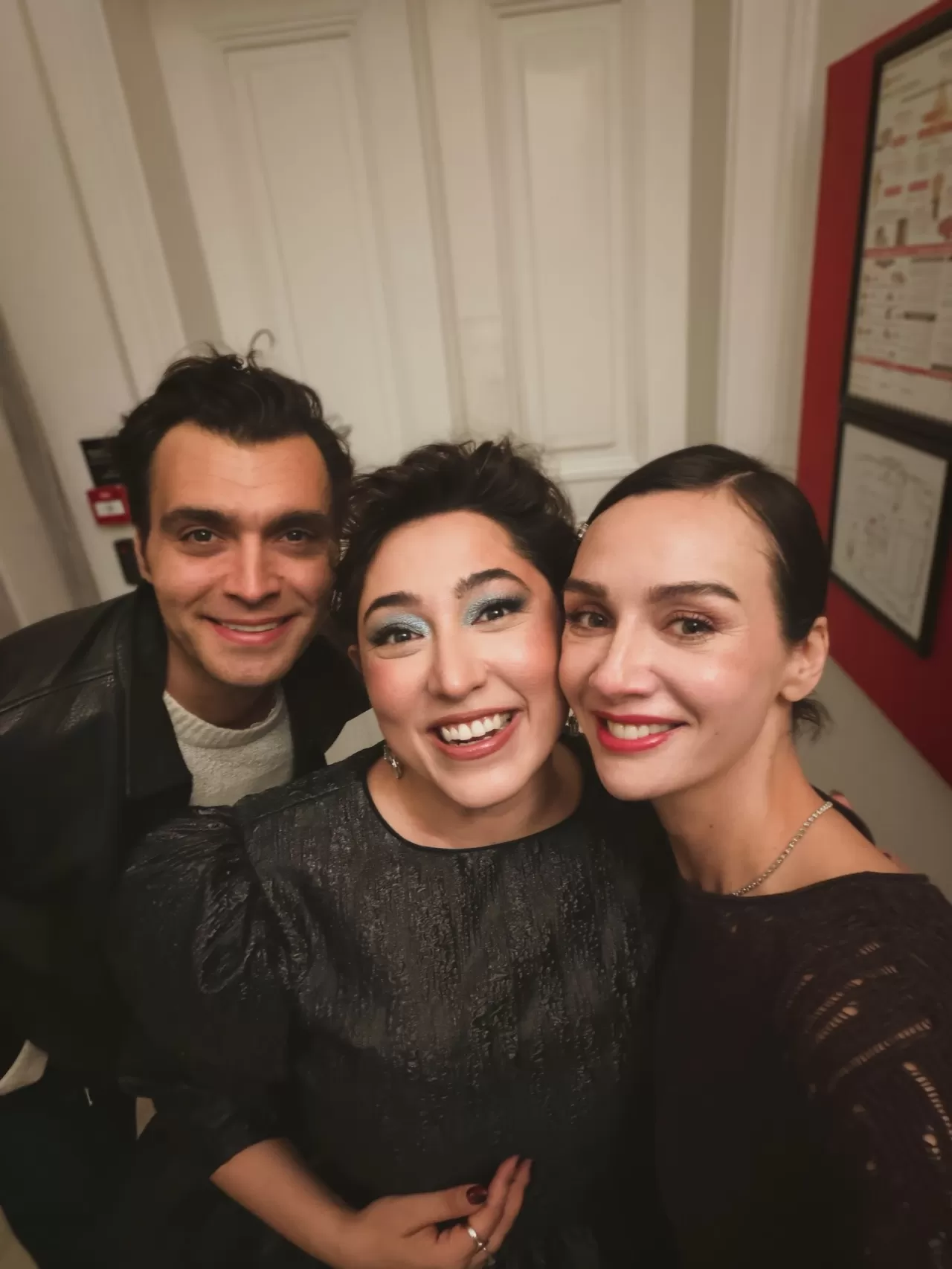 Birce Akalay'dan Müzik Dolu Paylaşım: "Kalbimi Çalan Ozan"