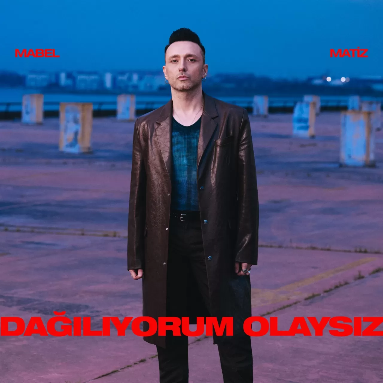 Mabel Matiz'in Yeni Teklisi 'DAĞILIYORUM OLAYSIZ' 17 Nisan'da Çıkıyor