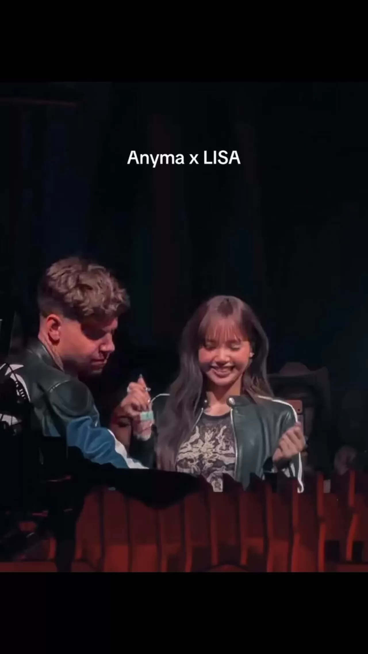 BLACKPINK'ten LISA, Anyma ve Marlon Hoffstadt'ın Coachella Sahnesine Sürpriz Çıkış Yaptı