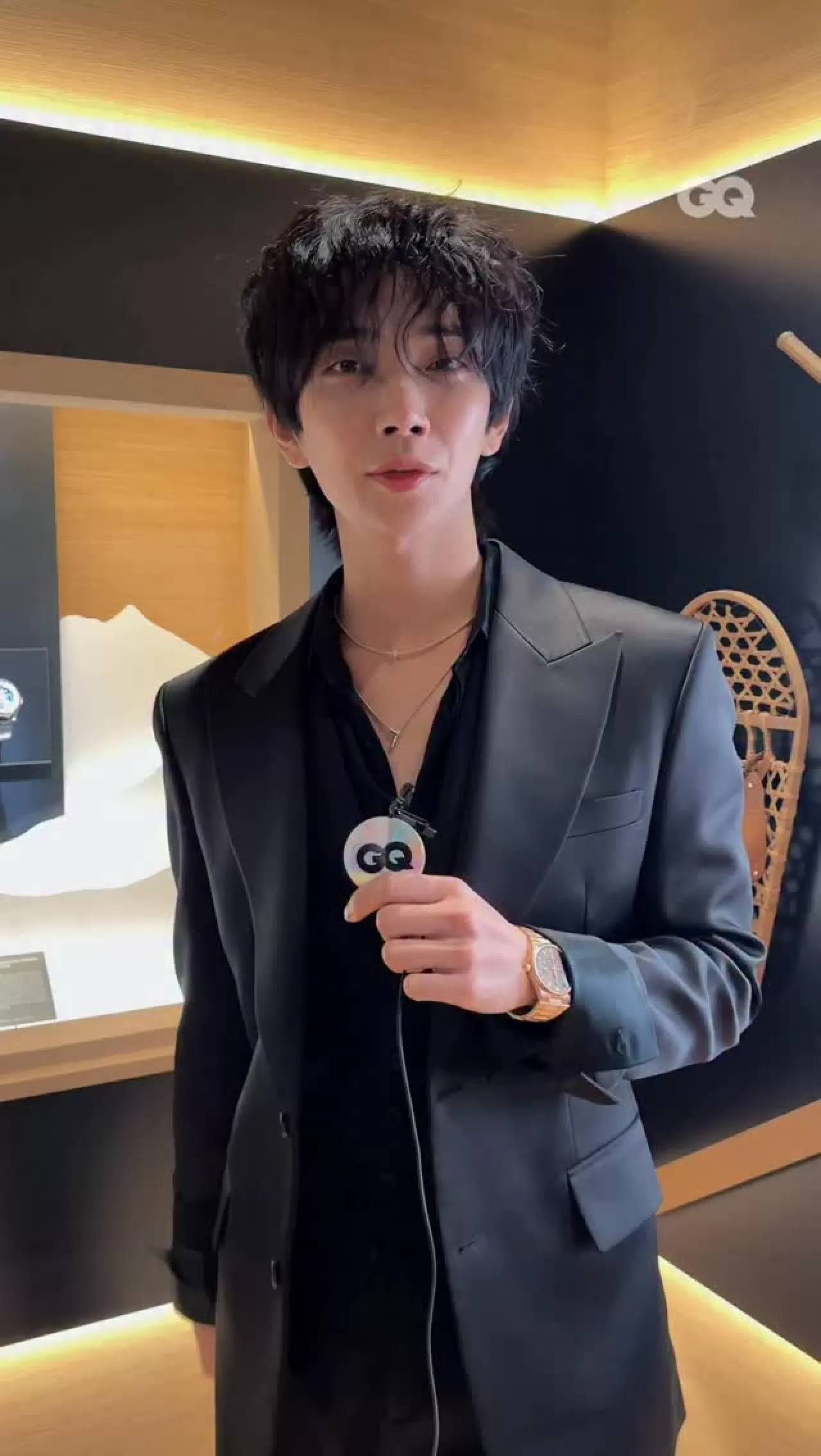 SEVENTEEN Joshua, Cenevre Saat Fuarı'nda Jaeger-LeCoultre Yeni Koleksiyonunu Değerlendirdi