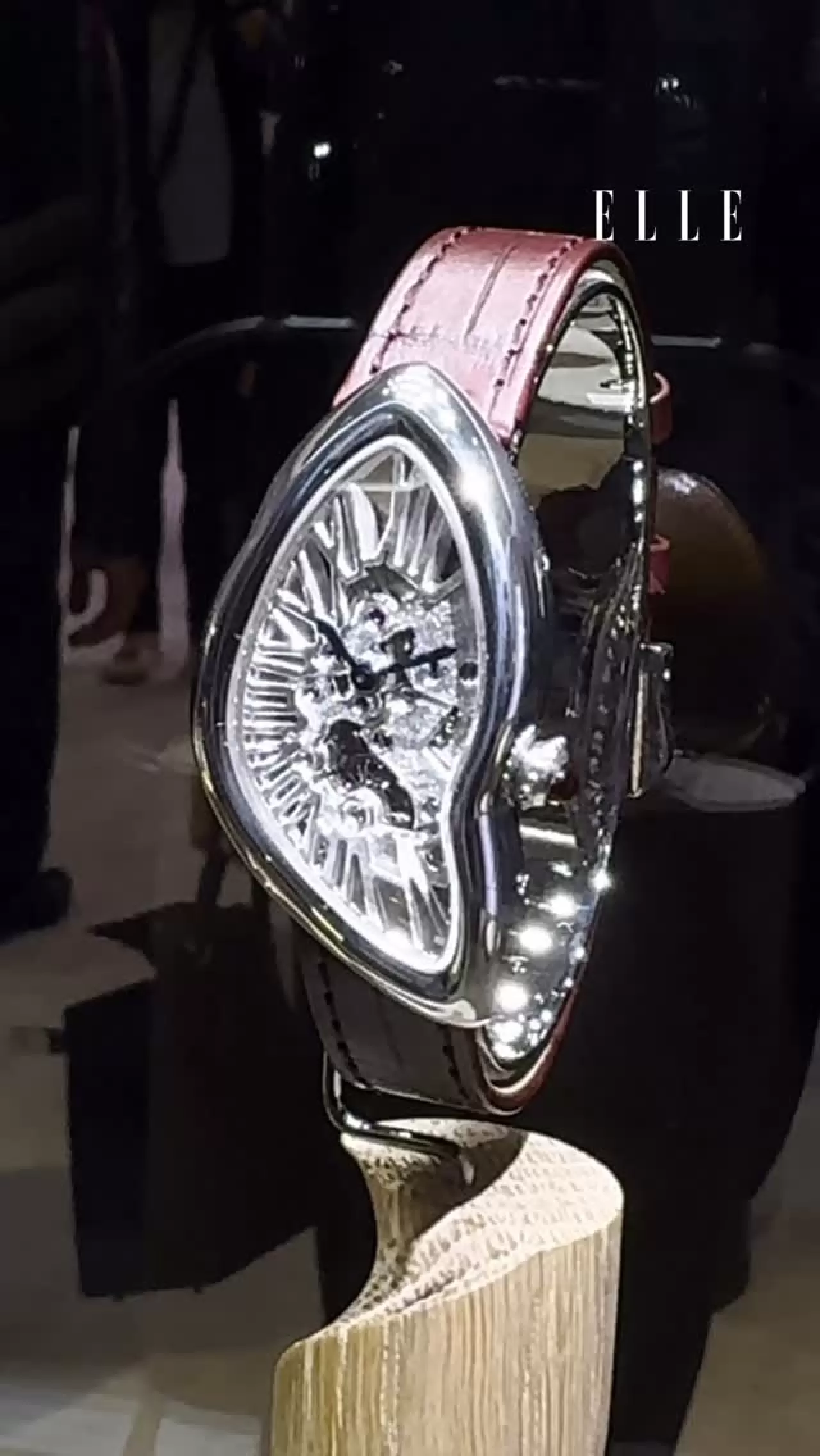 Cartier, Watches & Wonders 2026'da İkonik Tasarımlarını Yeniden Yorumluyor