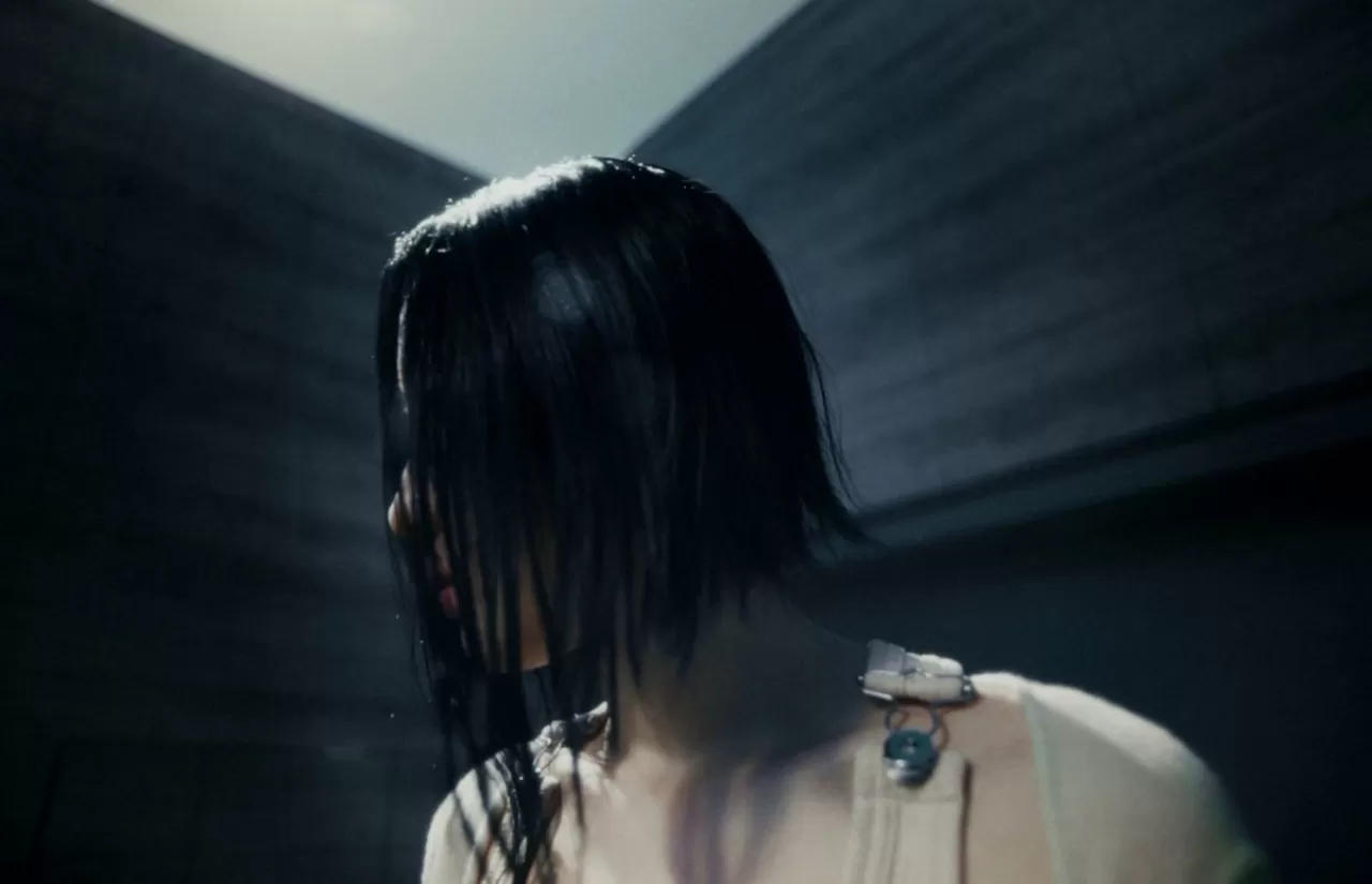 Yves, 'NAIL' İçin Çarpıcı Müzik Videosu Teaser'ını Yayınladı