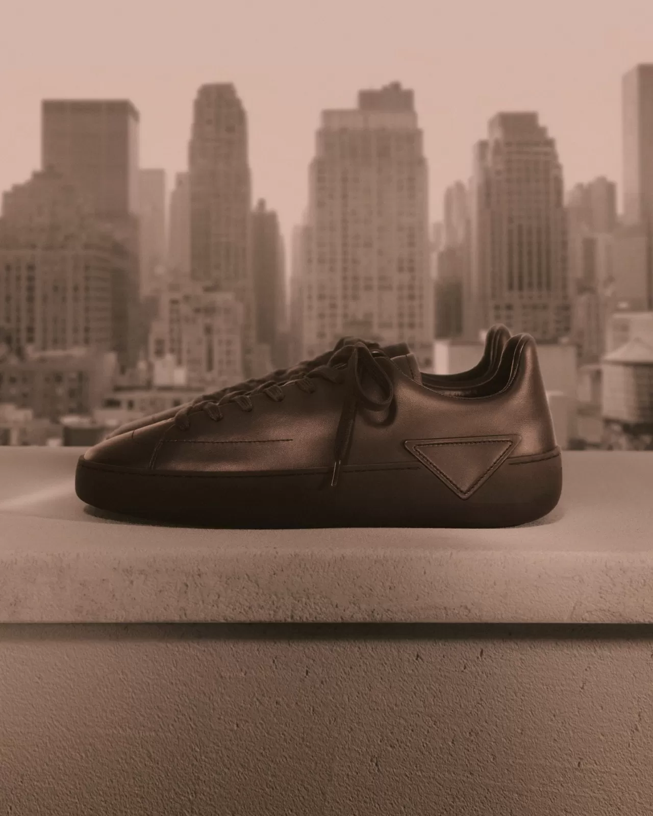 Prada Court Sneaker: 4 Ülke, 4 Renk Stratejisi