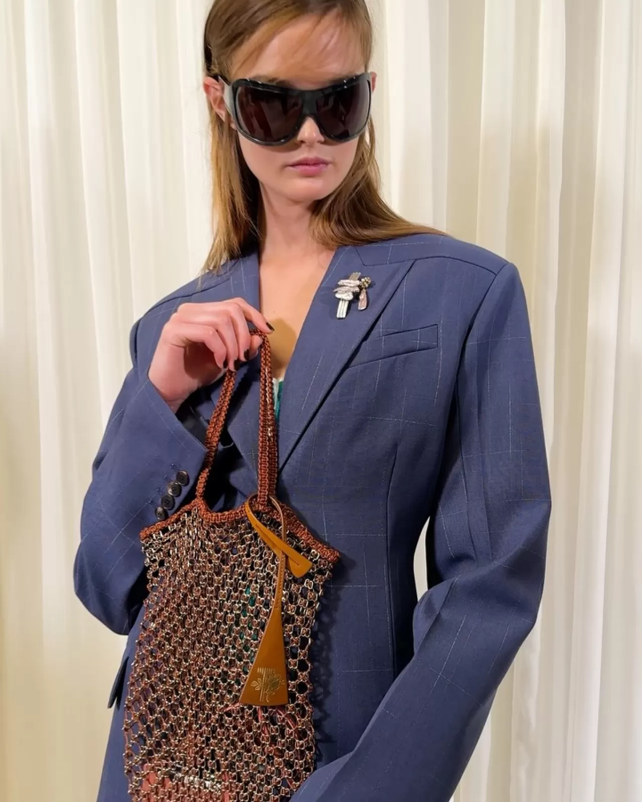 Tory Burch, Hint Zanaatkarlarla İş Birliği Yaparak Özel Makrome Tote Çanta Tasarladı