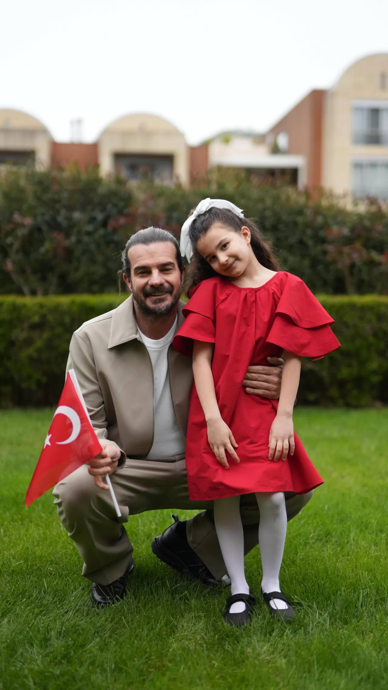 DeFacto ve Bahçeşehir Koleji'nden 23 Nisan'a Özel Anlamlı İş Birliği