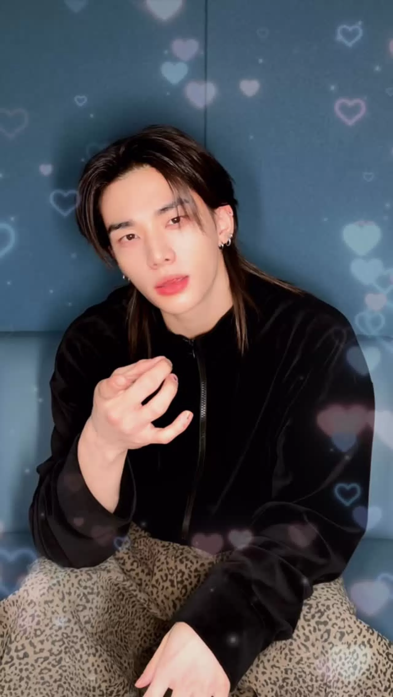 Stray Kids Hyunjin: K-Pop'un Parlayan Yıldızı ve Hayranlarla Özel Bağı