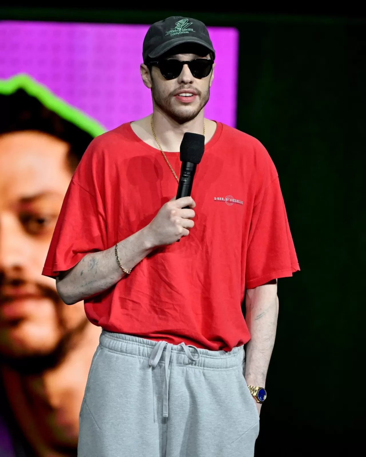 Pete Davidson 200 Bin Dolar Harcayarak Dövmelerini Sildirdi