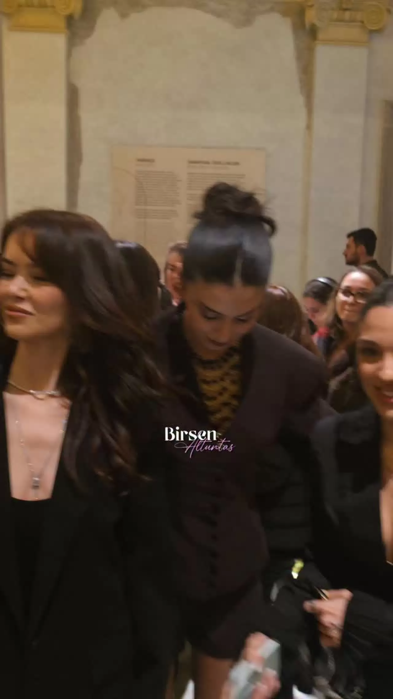 Seray Kaya'dan "Sultan" Galasında Duygusal Anlar: "Şirin Olmadan Olmaz"